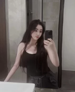 岛内00年的小姐姐