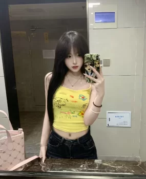 哈尔滨粉嫩大三学妹兼职