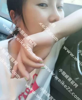 贵阳公园偶遇美少女一枚