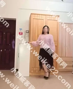 光谷步行街附近一个医药推销，偶尔兼职的熟女（约到后觉得性价比高）